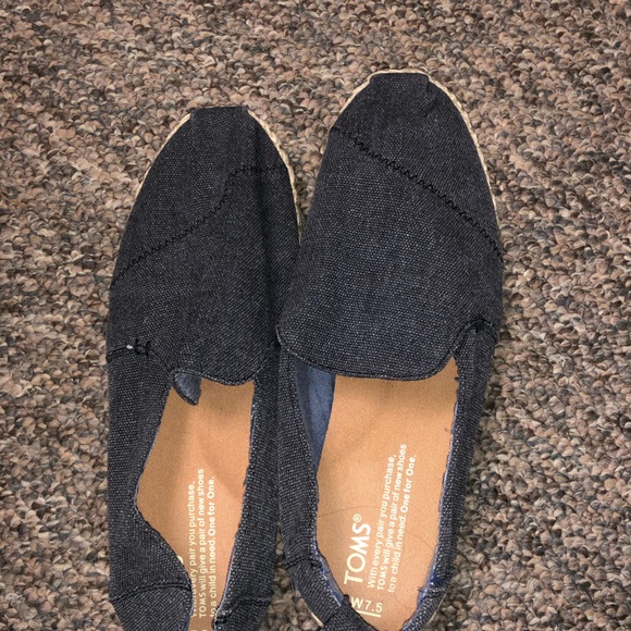 Shoes - Toms Denim size 7.5